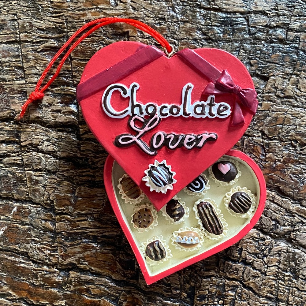 ♥️Valentine’s Day♥️Chocolate Lover Ornament - Picture 2 of 6
